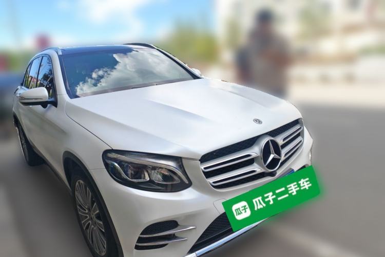 Used Mercedes-Benz GLC 2017 GLC 260 4MATIC Dynamic Edition Front Right 45 Deg