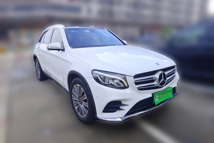 Used Mercedes-Benz GLC 2017 GLC 260 4MATIC Dynamic Edition Front Right 45 Deg