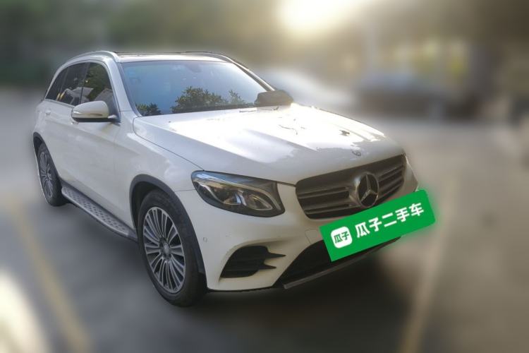 Used Mercedes-Benz GLC 2017 GLC 260 4MATIC Dynamic Edition Front Right 45 Deg