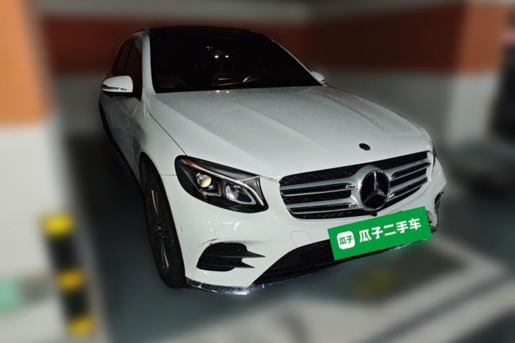 Used Mercedes-Benz GLC 2017 GLC 260 4MATIC Dynamic Edition Front Right 45 Deg
