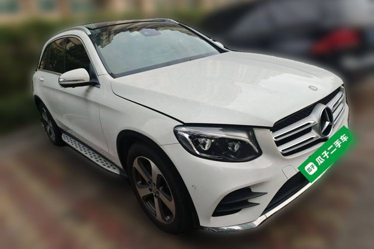 Used Mercedes-Benz GLC 2017 GLC 300 4MATIC Sport Edition Front Right 45 Deg