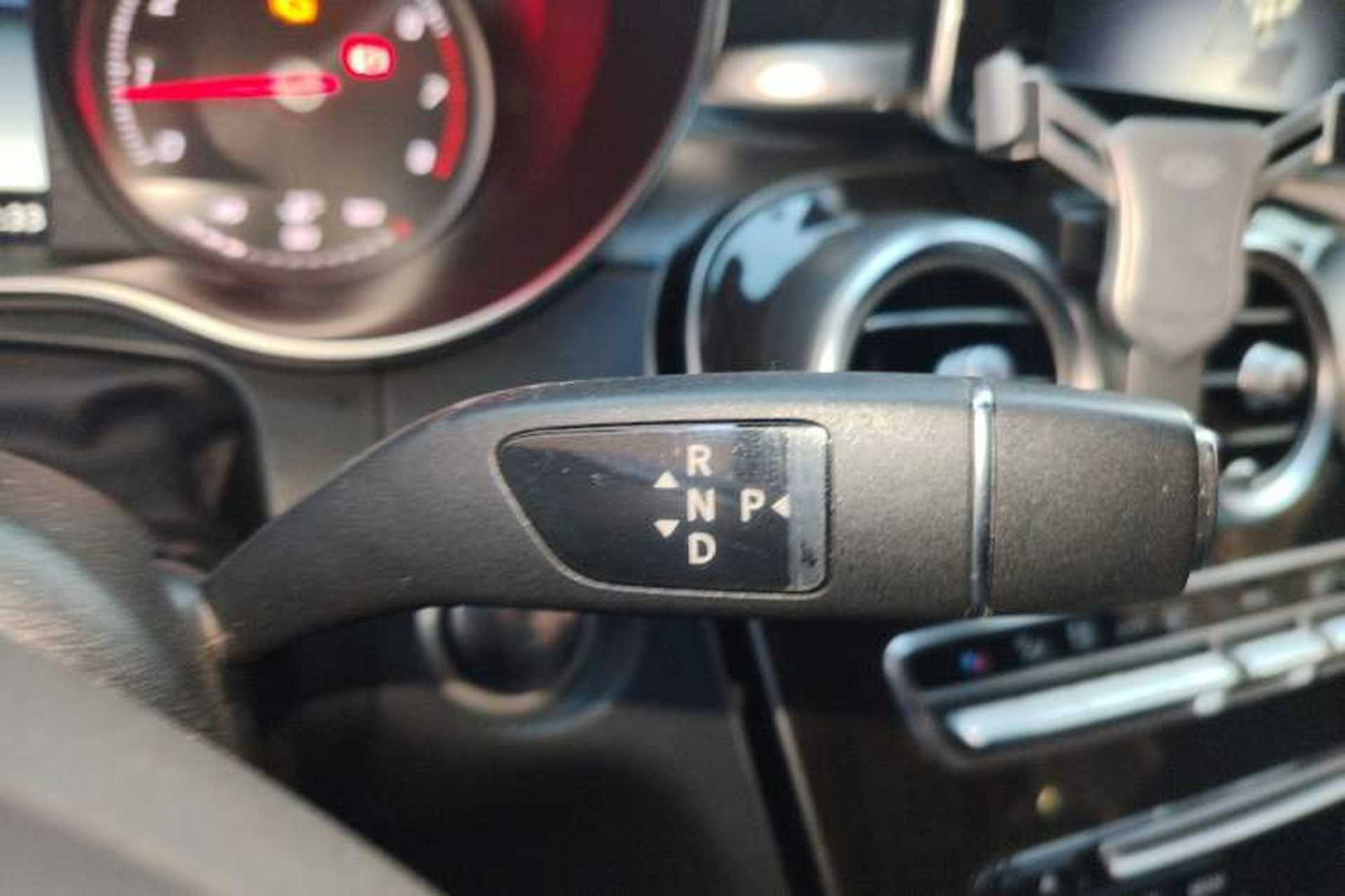 Used Mercedes-Benz GLC 2017 GLC 260 4MATIC Dynamic Edition Gear Lever