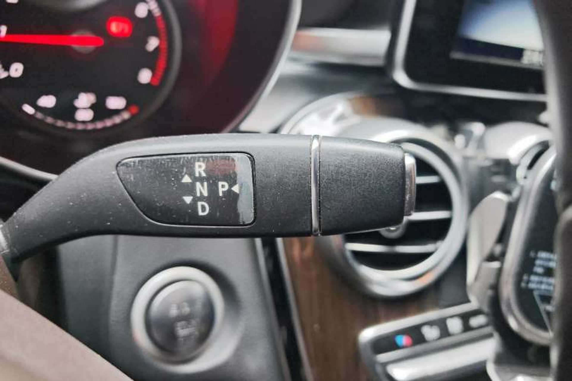Used Mercedes-Benz GLC 2017 GLC 260 4MATIC Dynamic Edition Gear Lever