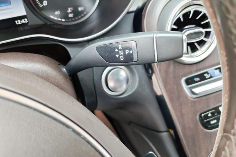 Used Mercedes-Benz GLC 2017 GLC 200 4MATIC Gear Lever
