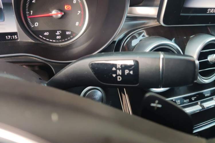Used Mercedes-Benz GLC 2017 GLC 260 4MATIC Luxury Model Gear Lever