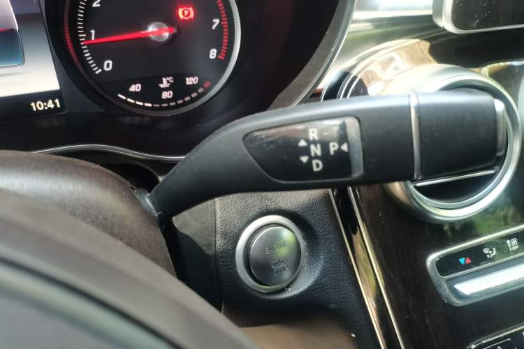 Used Mercedes-Benz GLC 2017 GLC 260 4MATIC Luxury Model Gear Lever