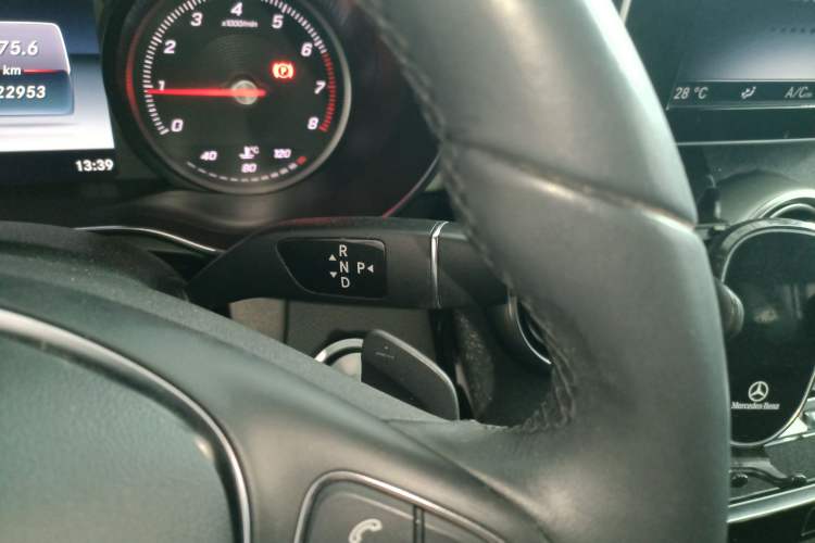 Used Mercedes-Benz GLC 2017 GLC 200 4MATIC Gear Lever