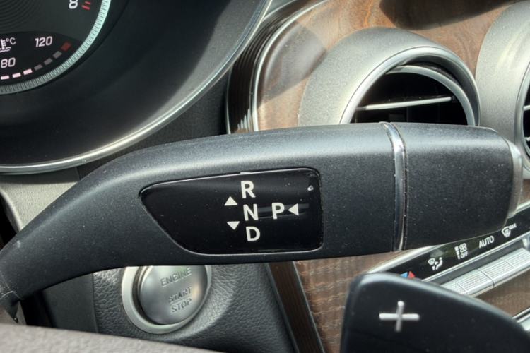 Used Mercedes-Benz GLC 2017 GLC 300 4MATIC Sport Edition Gear Lever