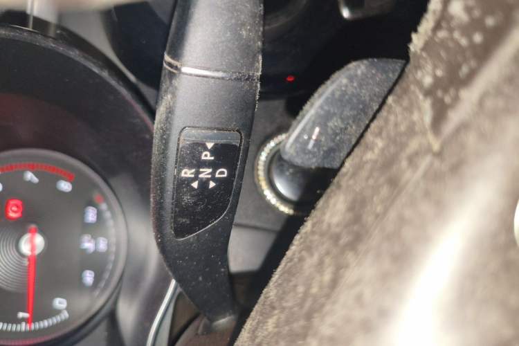 Used Mercedes-Benz GLC 2017 GLC 200 4MATIC Gear Lever