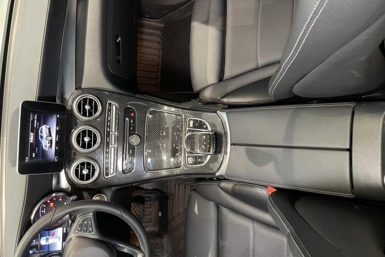 Used Mercedes-Benz GLC 2017 GLC 260 4MATIC Luxury Model Gear Lever