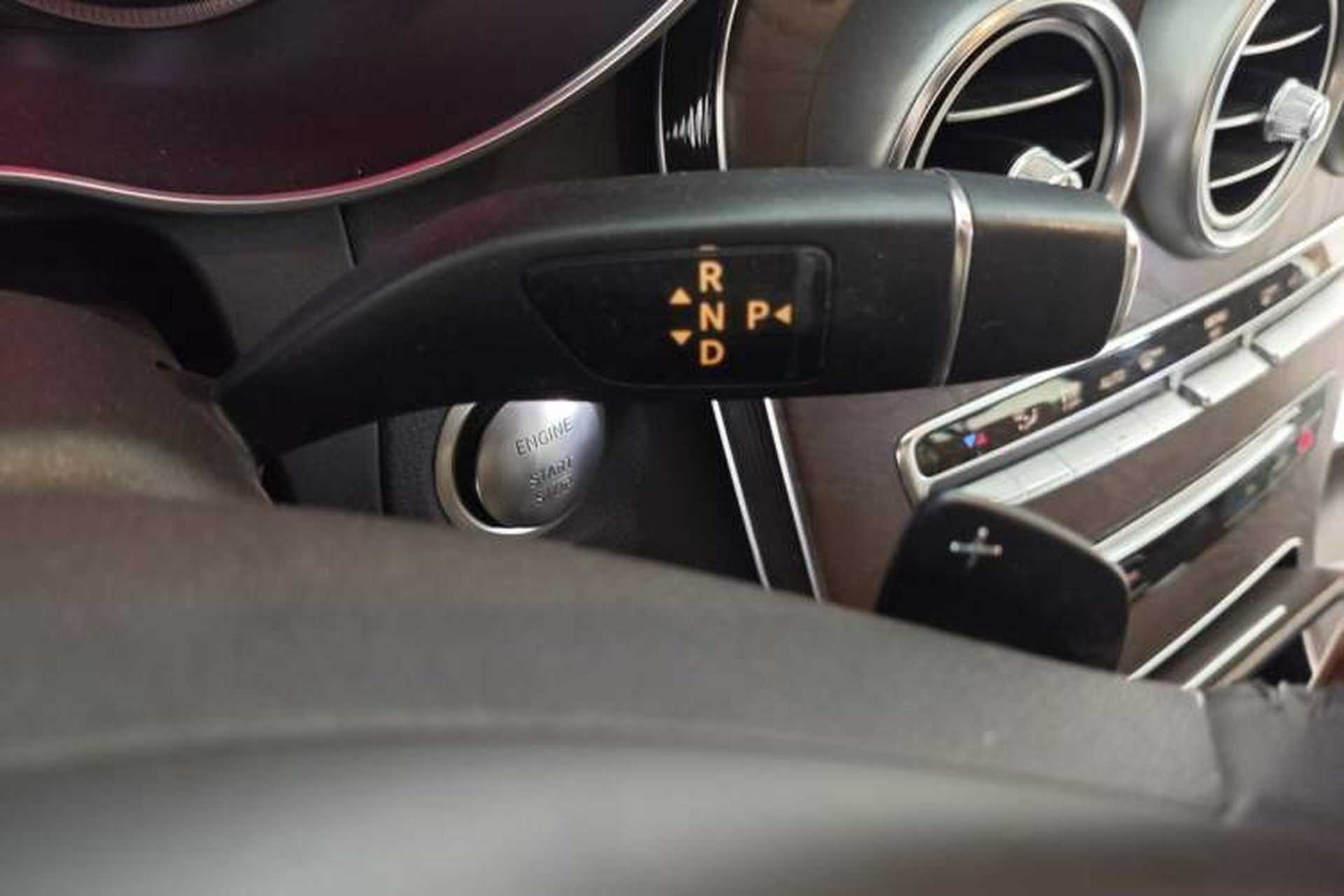 Used Mercedes-Benz GLC 2017 GLC 300 4MATIC Sport Edition Gear Lever