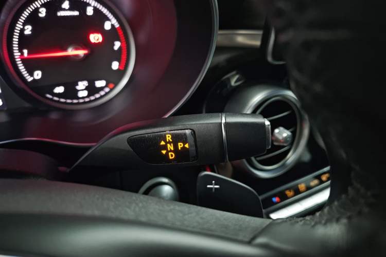 Used Mercedes-Benz GLC 2017 GLC 200 4MATIC Gear Lever