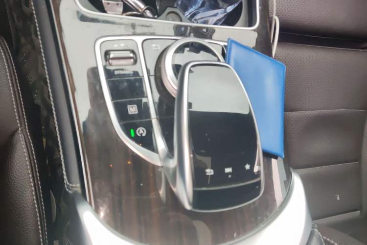 Used Mercedes-Benz GLC 2017 GLC 260 4MATIC Luxury Model Gear Lever