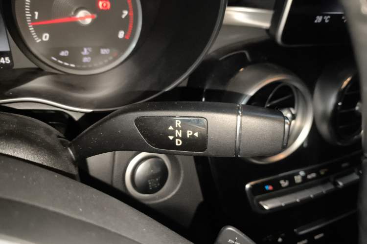 Used Mercedes-Benz GLC 2017 GLC 200 4MATIC Gear Lever