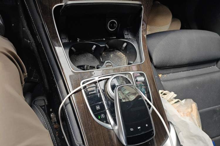 Used Mercedes-Benz GLC 2017 GLC 260 4MATIC Luxury Model Gear Lever