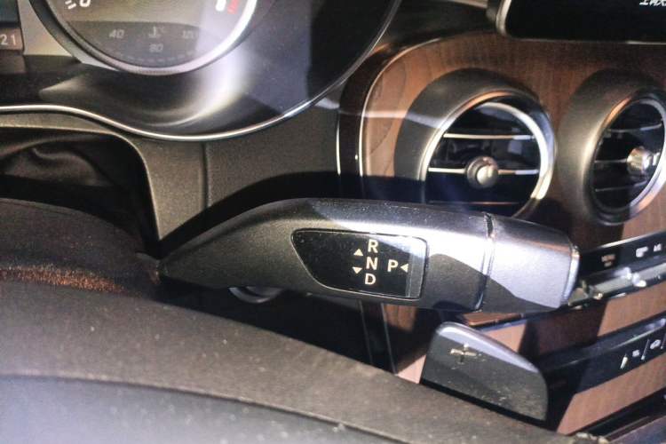 Used Mercedes-Benz GLC 2017 GLC 300 4MATIC Sport Edition Gear Lever