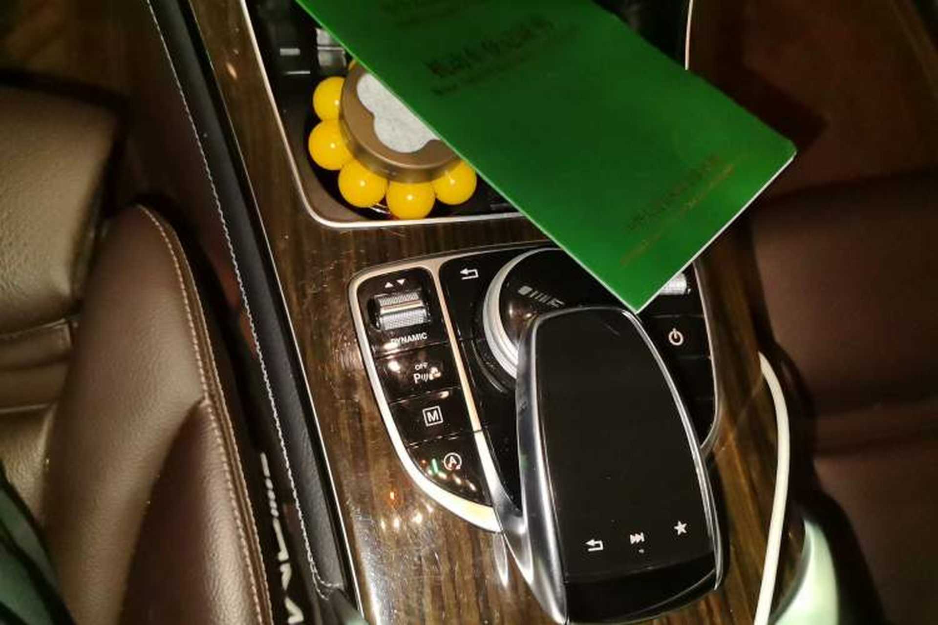 Used Mercedes-Benz GLC 2017 GLC 260 4MATIC Dynamic Edition Gear Lever