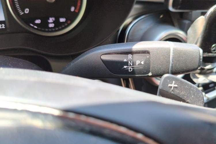 Used Mercedes-Benz GLC  Gear Lever