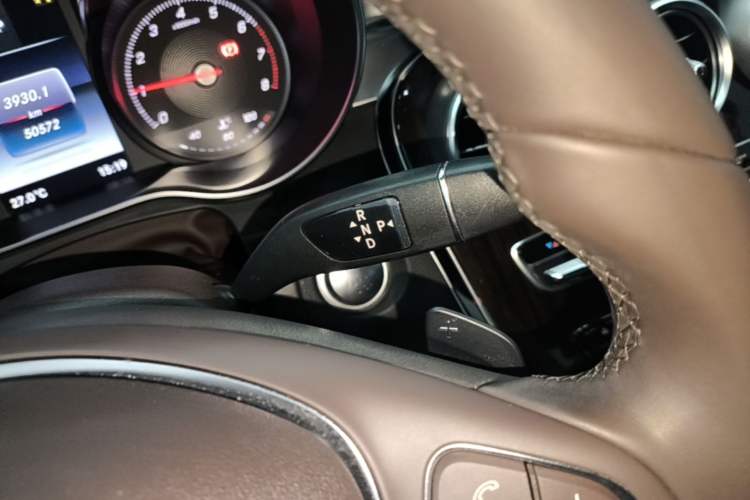 Used Mercedes-Benz GLC 2017 GLC 260 4MATIC Luxury Model Gear Lever