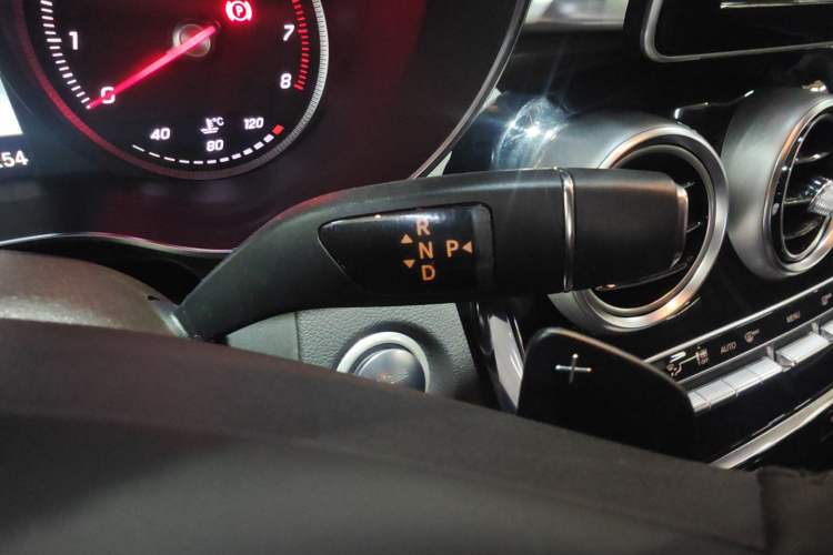Used Mercedes-Benz GLC 2017 GLC 200 4MATIC Gear Lever
