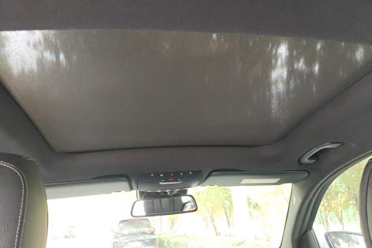 Used Mercedes-Benz GLC 2017 GLC 300 4MATIC Sport Edition Headliner