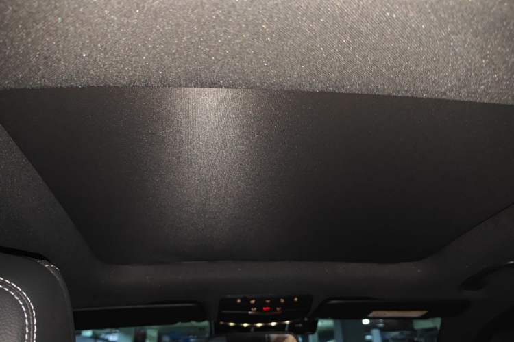 Used Mercedes-Benz GLC 2017 GLC 260 4MATIC Luxury Model Headliner