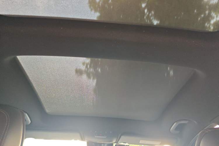 Used Mercedes-Benz GLC 2017 GLC 300 4MATIC Sport Edition Headliner