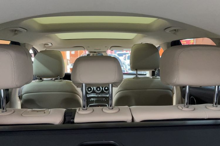 Used Mercedes-Benz GLC 2017 GLC 260 4MATIC Luxury Model Headliner