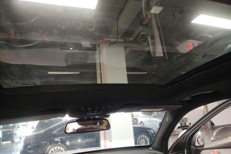 Used Mercedes-Benz GLC 2017 GLC 200 4MATIC Headliner