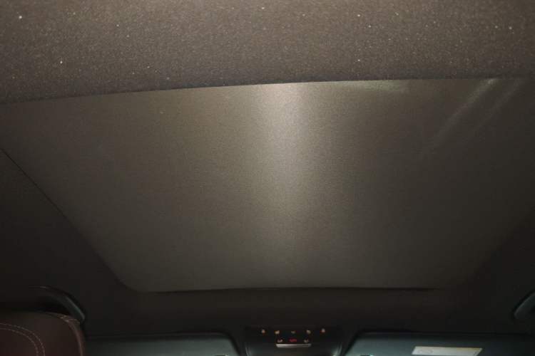 Used Mercedes-Benz GLC 2017 GLC 260 4MATIC Luxury Model Headliner