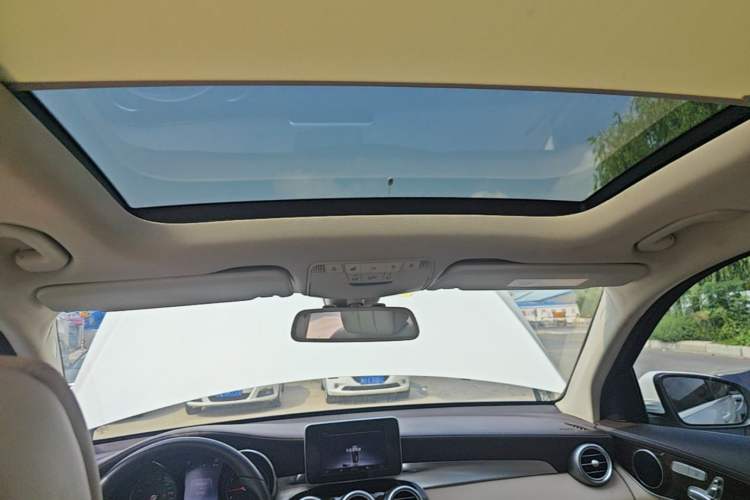 Used Mercedes-Benz GLC 2017 GLC 260 4MATIC Dynamic Edition Headliner
