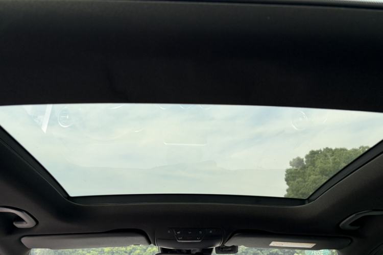 Used Mercedes-Benz GLC 2017 GLC 300 4MATIC Sport Edition Headliner
