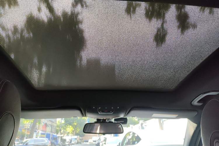 Used Mercedes-Benz GLC 2017 GLC 200 4MATIC Headliner