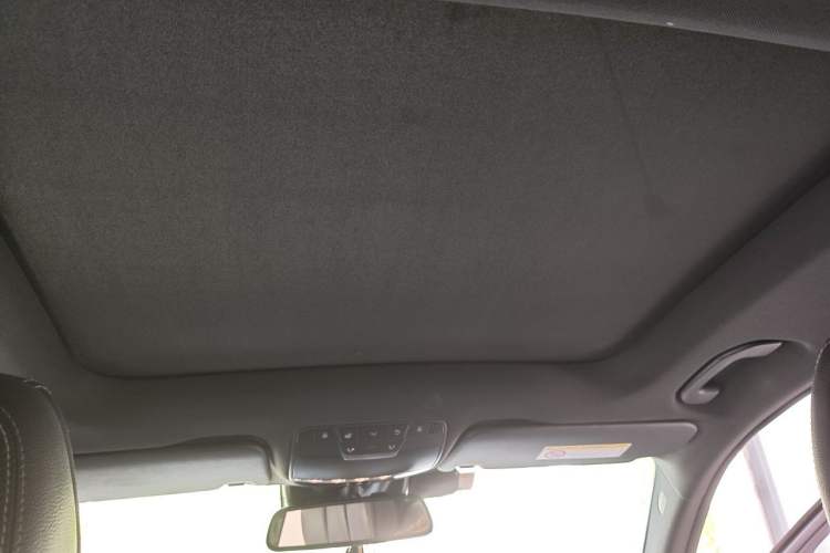 Used Mercedes-Benz GLC 2017 GLC 300 4MATIC Sport Edition Headliner