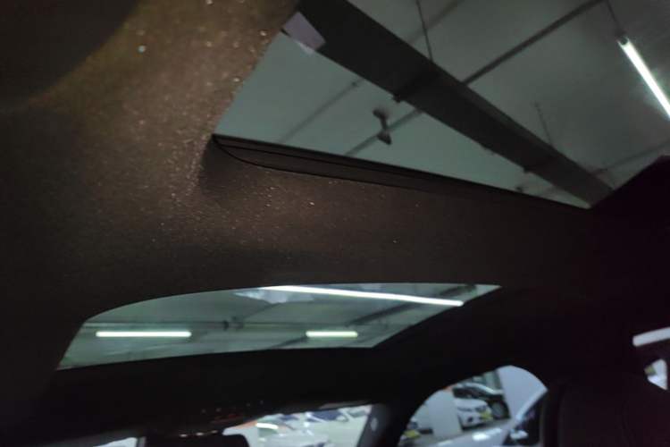 Used Mercedes-Benz GLC 2017 GLC 260 4MATIC Luxury Model Headliner