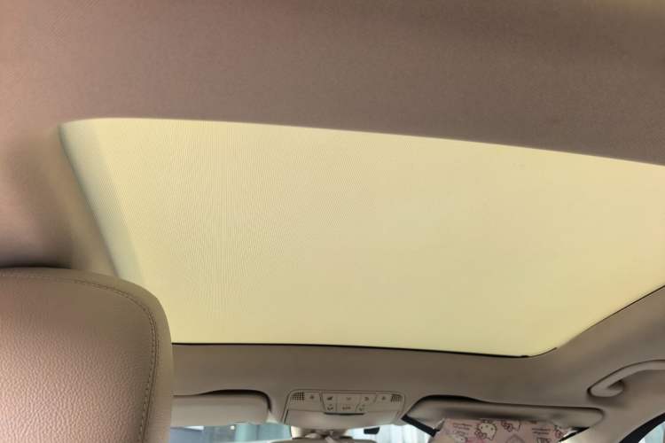 Used Mercedes-Benz GLC 2017 GLC 260 4MATIC Dynamic Edition Headliner