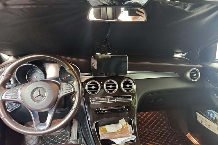 Used Mercedes-Benz GLC 2017 GLC 260 4MATIC Luxury Model Headliner