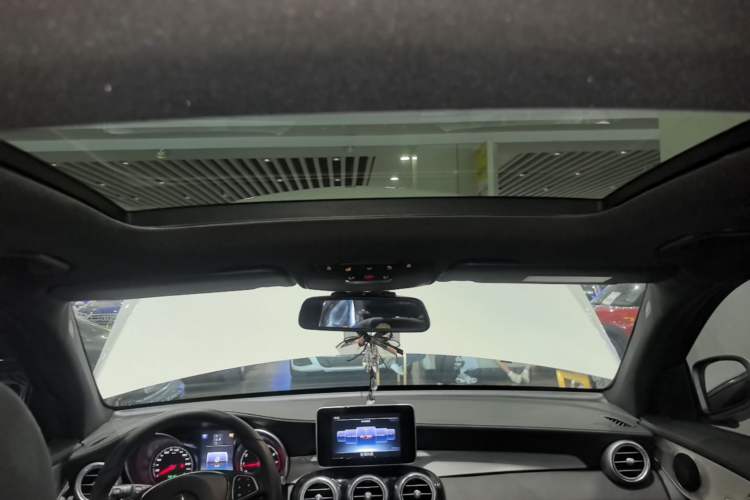 Used Mercedes-Benz GLC 2017 GLC 200 4MATIC Headliner