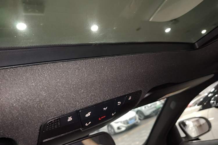 Used Mercedes-Benz GLC 2017 GLC 200 4MATIC Headliner
