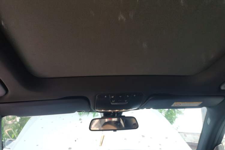 Used Mercedes-Benz GLC 2017 GLC 200 4MATIC Headliner