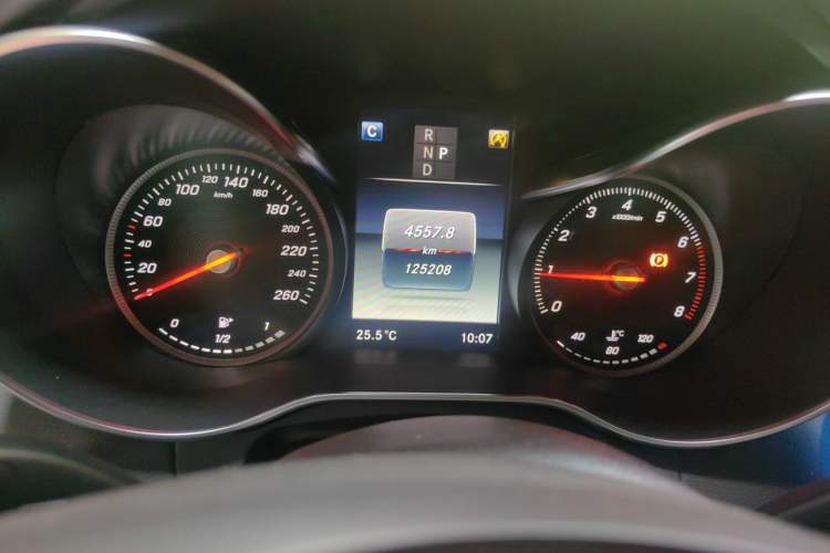 Used Mercedes-Benz GLC 2017 GLC 300 4MATIC Sport Edition Instrument Cluster