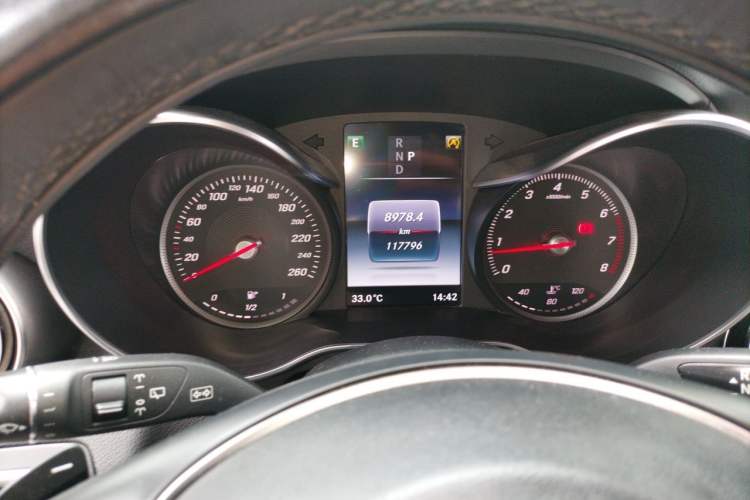 Used Mercedes-Benz GLC 2017 GLC 260 4MATIC Dynamic Edition Instrument Cluster