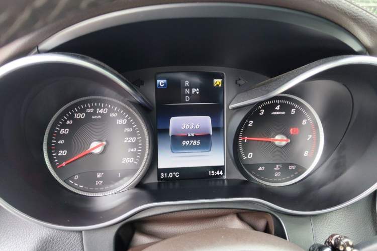 Used Mercedes-Benz GLC 2017 GLC 300 4MATIC Sport Edition Instrument Cluster