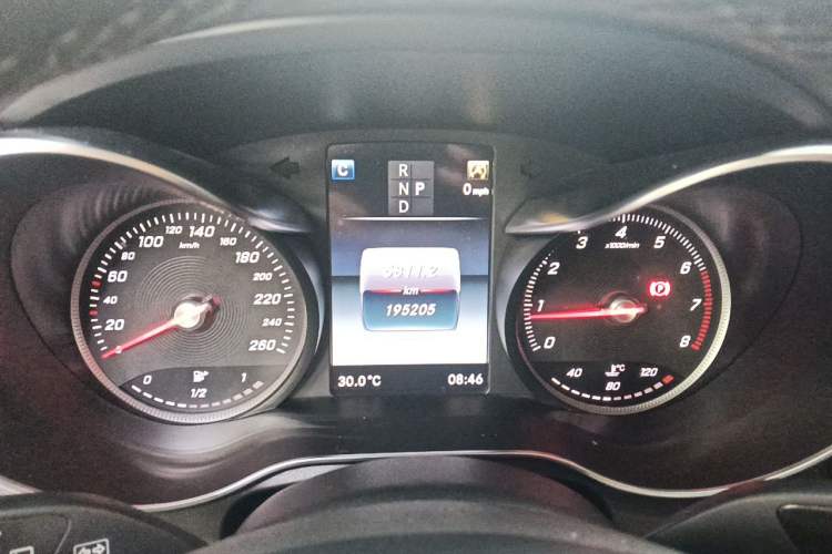 Used Mercedes-Benz GLC 2017 GLC 300 4MATIC Sport Edition Instrument Cluster