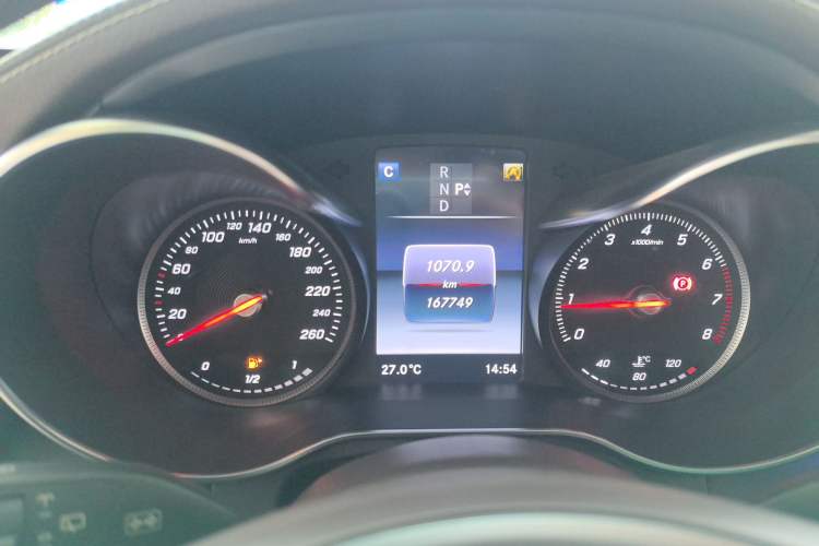 Used Mercedes-Benz GLC 2017 GLC 300 4MATIC Sport Edition Instrument Cluster