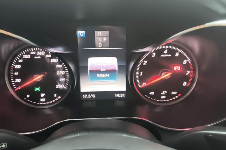 Used Mercedes-Benz GLC 2017 GLC 300 4MATIC Sport Edition Instrument Cluster