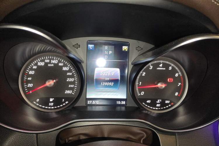 Used Mercedes-Benz GLC 2017 GLC 260 4MATIC Luxury Model Instrument Cluster