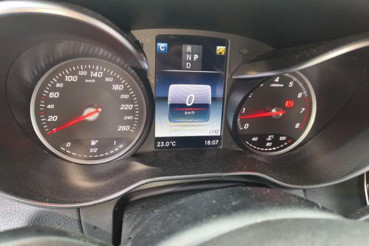 Used Mercedes-Benz GLC 2017 GLC 300 4MATIC Sport Edition Instrument Cluster