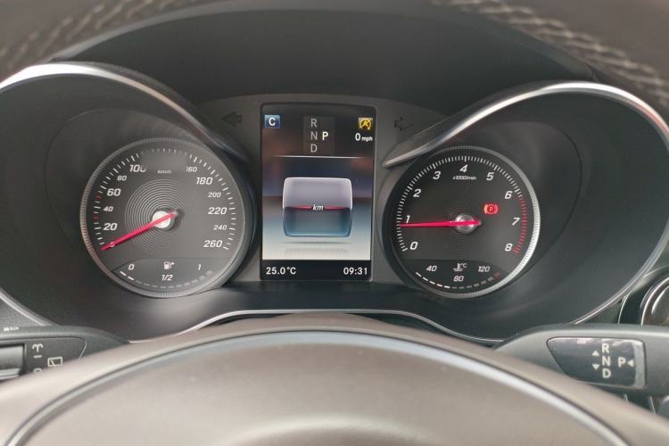Used Mercedes-Benz GLC 2017 GLC 260 4MATIC Luxury Model Instrument Cluster