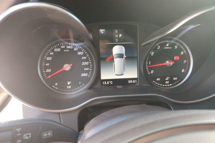 Used Mercedes-Benz GLC 2017 GLC 260 4MATIC Dynamic Edition Instrument Cluster